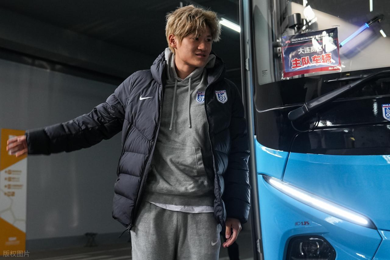 大连球迷要笑醒了？有望再从上港撬走王牌新星，单赛季5球2助攻