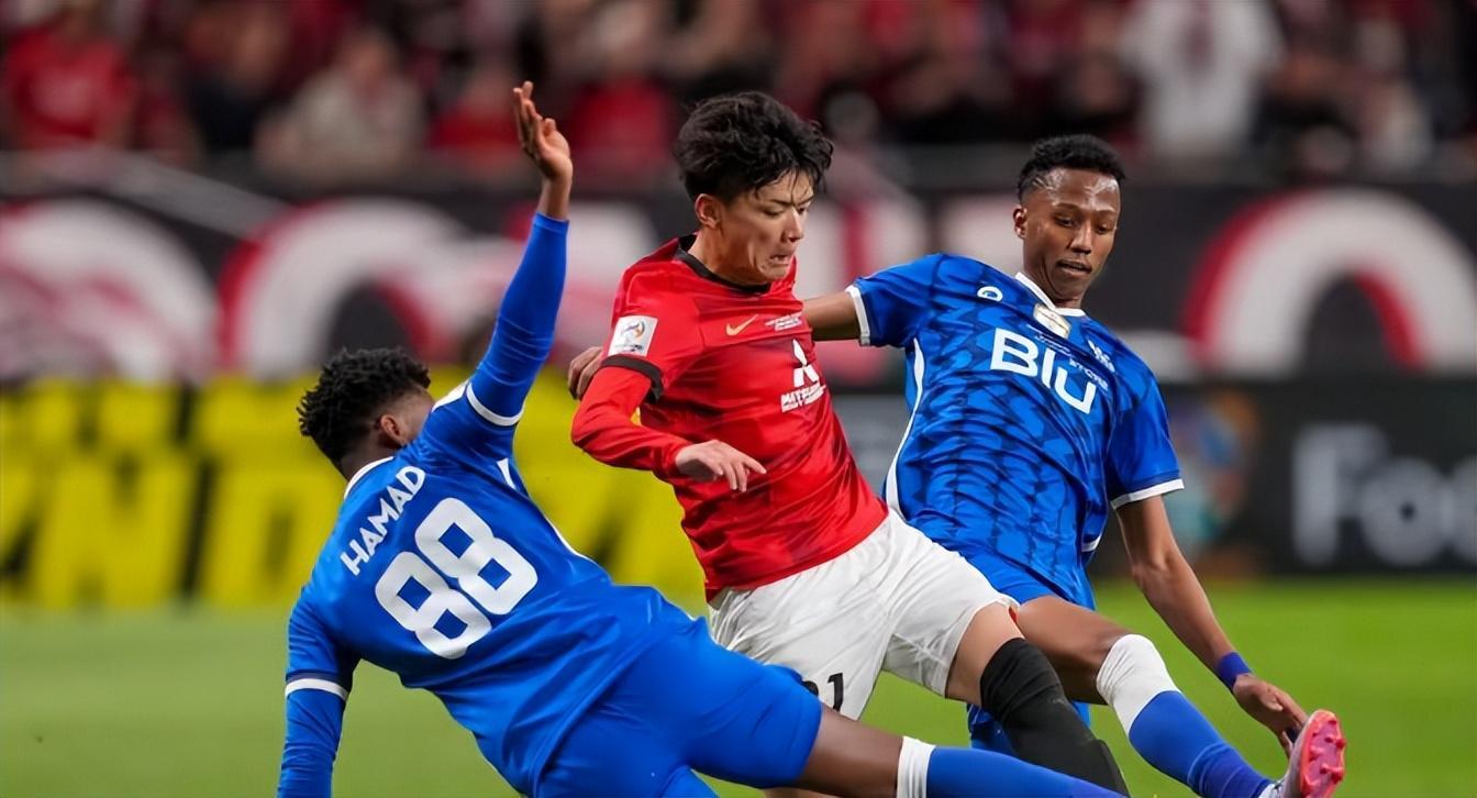 星空体育官网-穆斯卡特仅仅用一招就让上港外援爆发，本轮打破球荒，引发热议