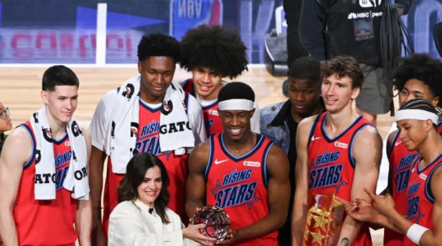 2026-夺新秀赛MVP！埃奇库姆压哨罚球锁定胜局